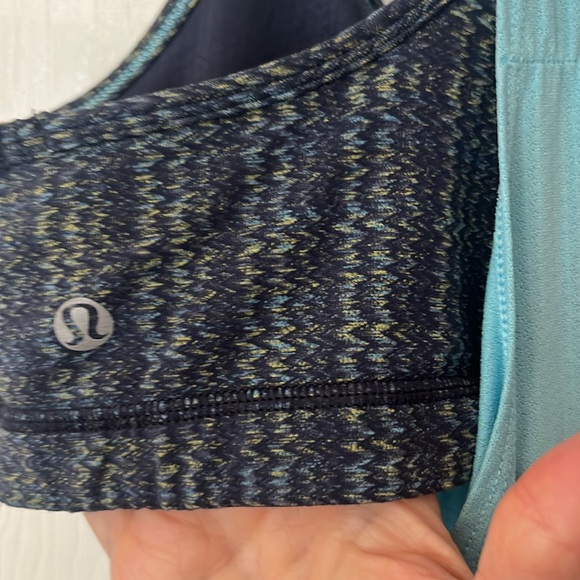 Lululemon built in sports bra tank - Picture 4 of 6